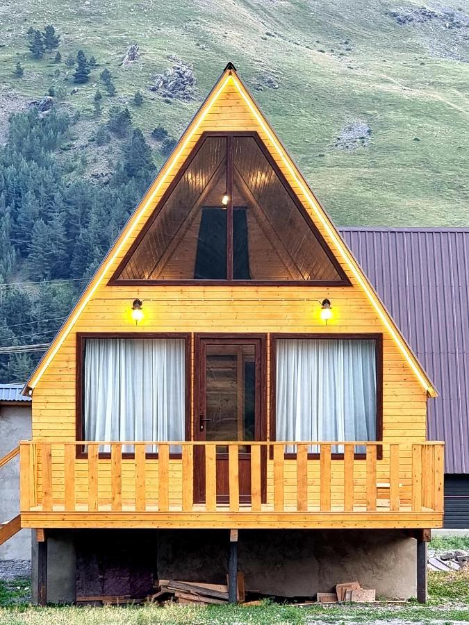 הוילה Mountain Hut In Kazbegi מראה חיצוני תמונה