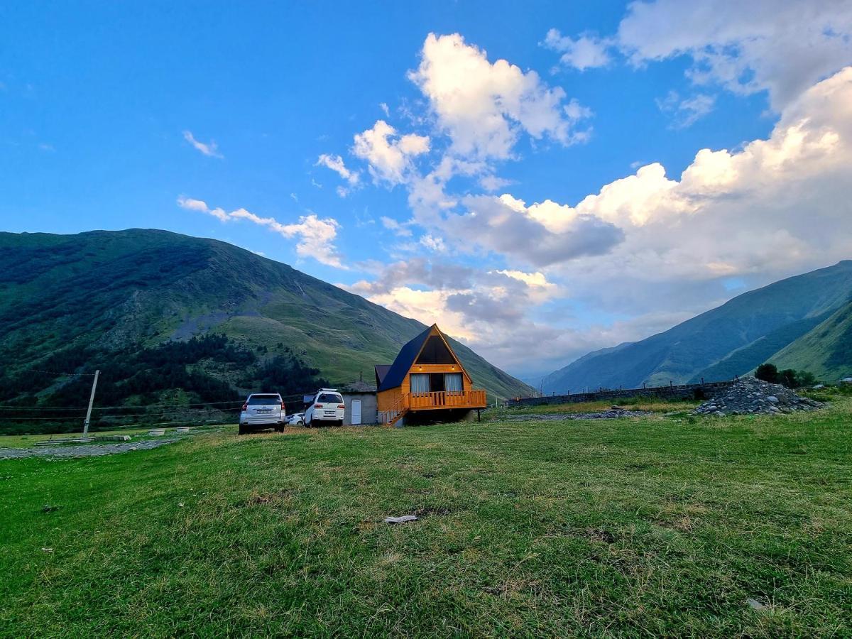 הוילה Mountain Hut In Kazbegi מראה חיצוני תמונה