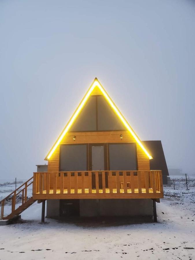 הוילה Mountain Hut In Kazbegi מראה חיצוני תמונה