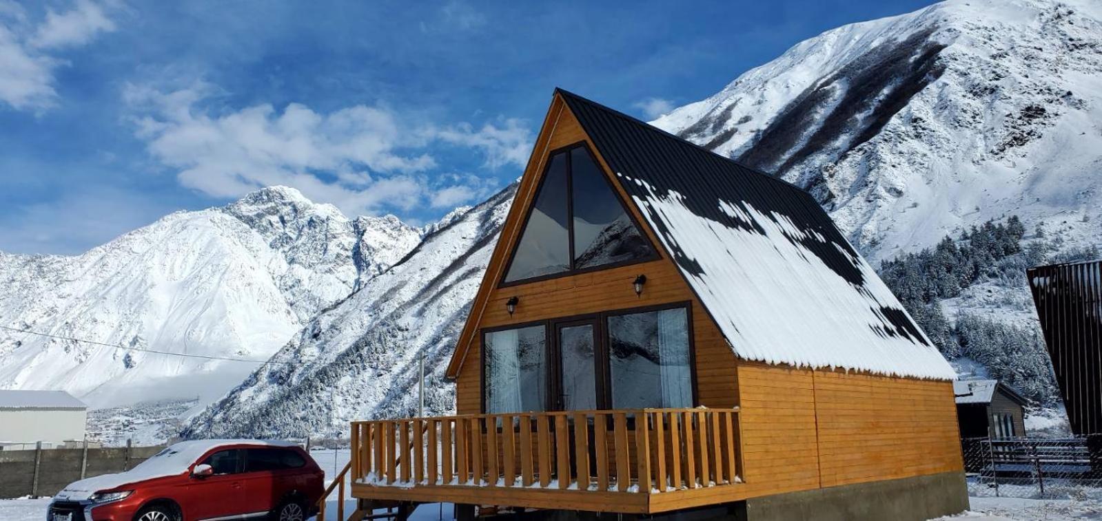 הוילה Mountain Hut In Kazbegi מראה חיצוני תמונה