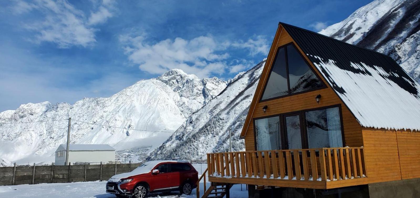 הוילה Mountain Hut In Kazbegi מראה חיצוני תמונה